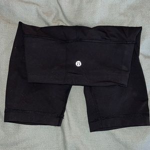 Black Lululemon biker shorts